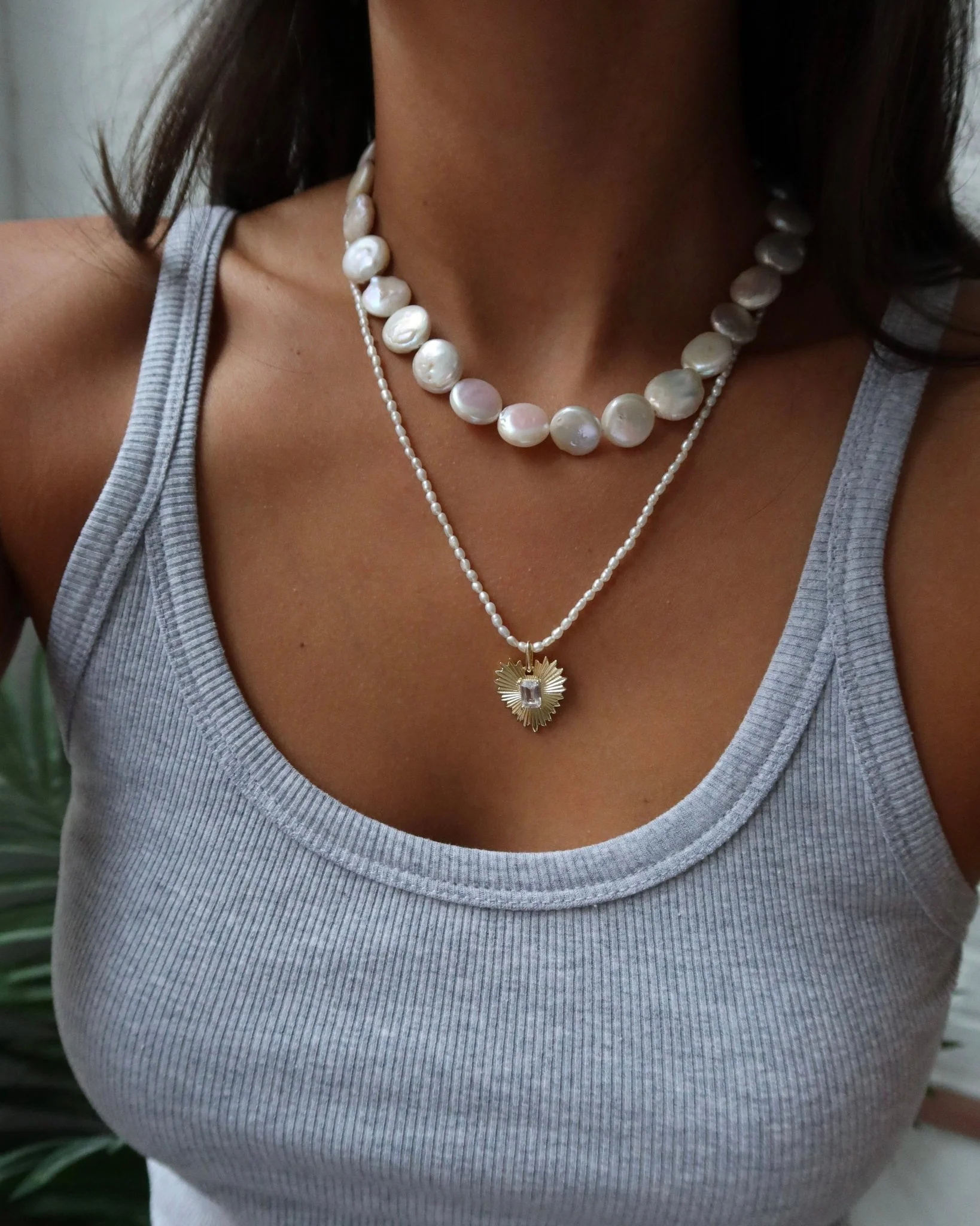 ANIKA FLAT ROUND PEARL NECKLACE - Image 7