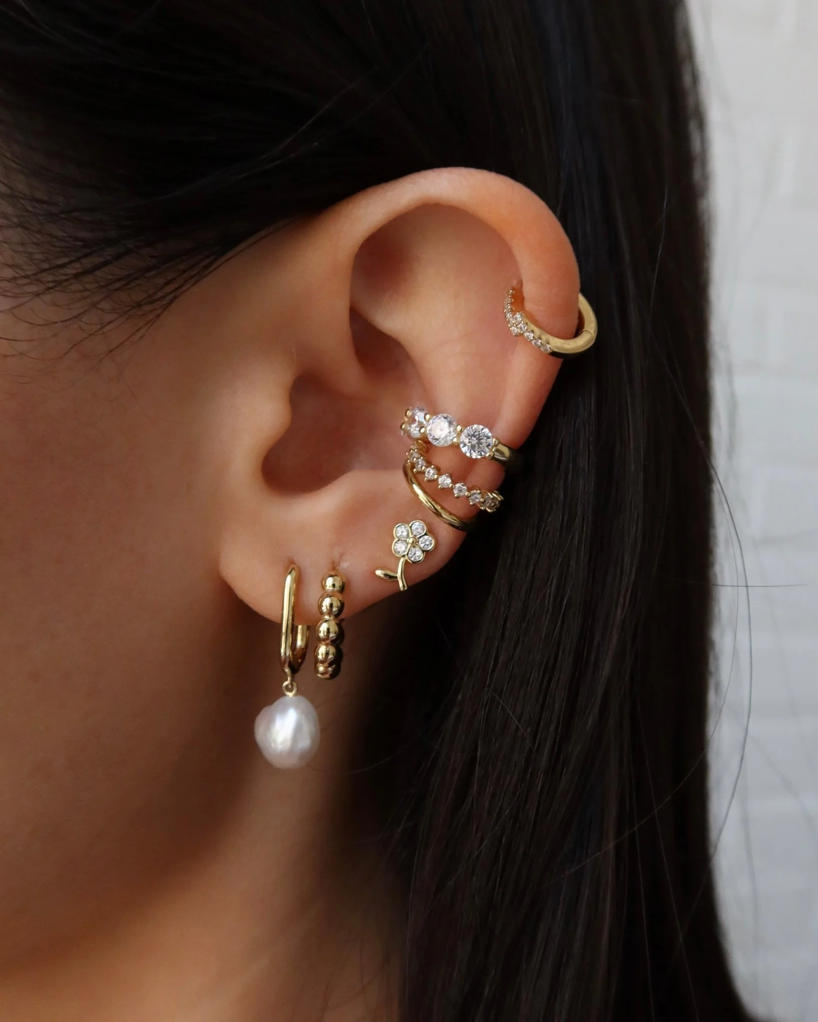 CRISTINA PEARL DROP SQUARE HUGGIES - Image 4