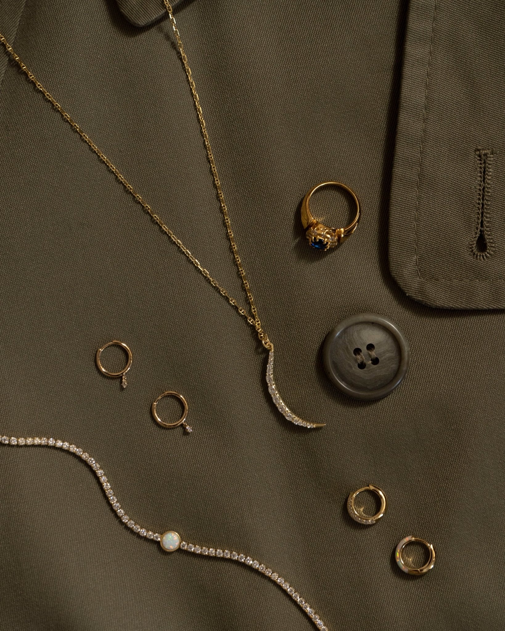 EMILY SIGNET PINKY RING - Image 10