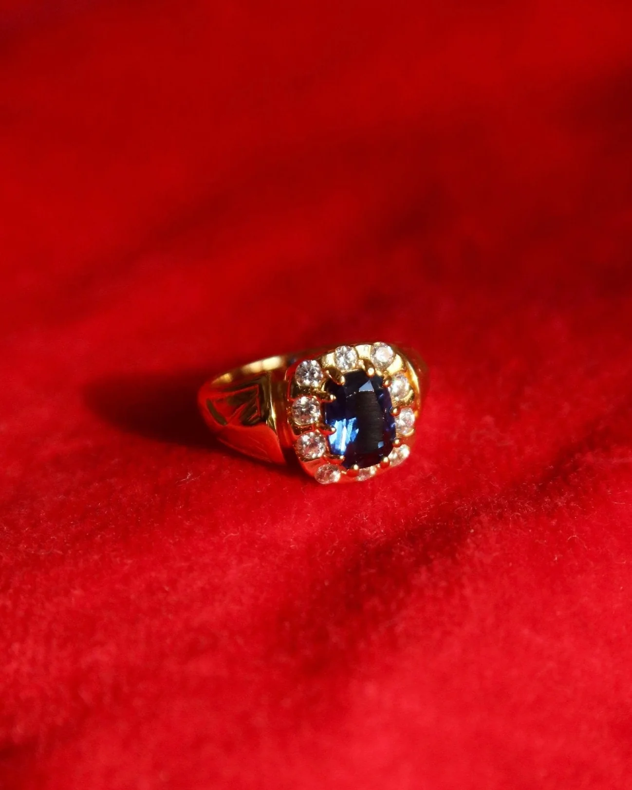 EMILY SIGNET PINKY RING - Image 8