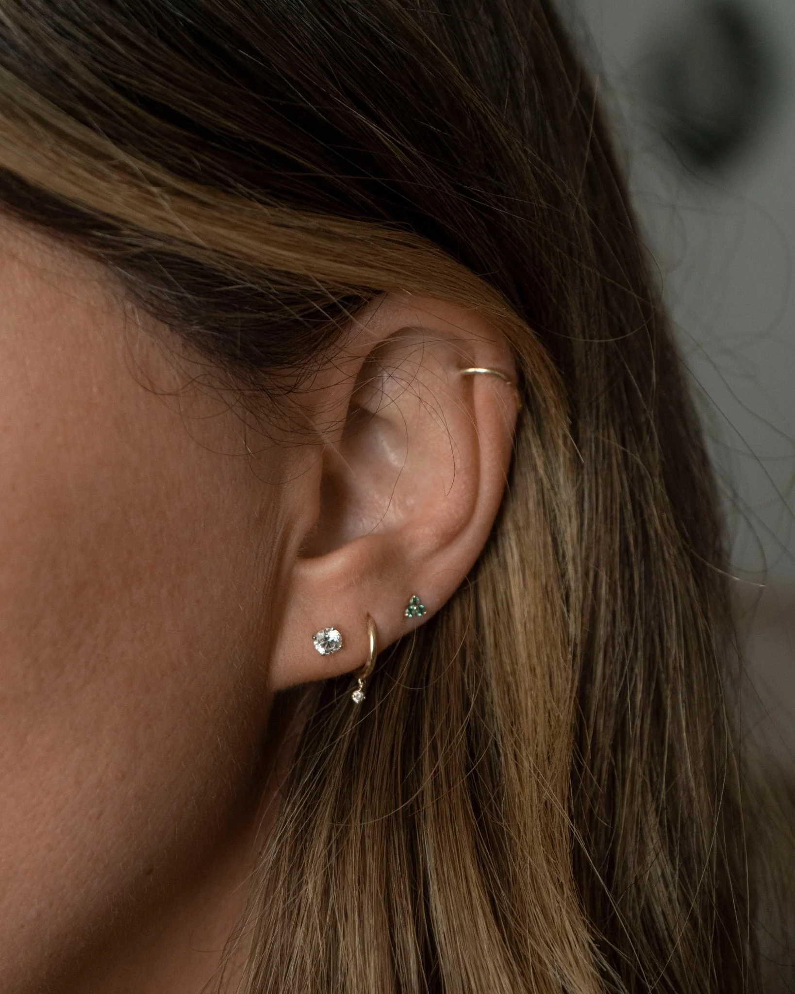 TRIBECA EMERALD TRIO STUDS - Image 3