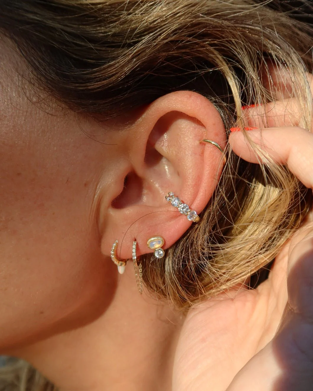 LILLA OPAL SPIKE PAVÉ HUGGIES - Image 9