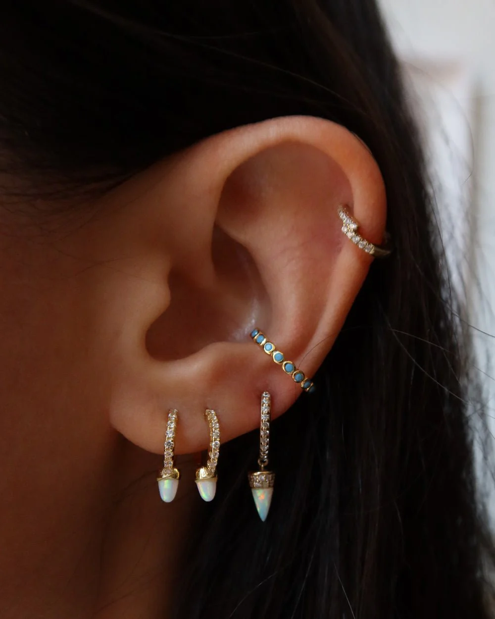 NOA BLUE BEZEL EAR CUFF - Image 3