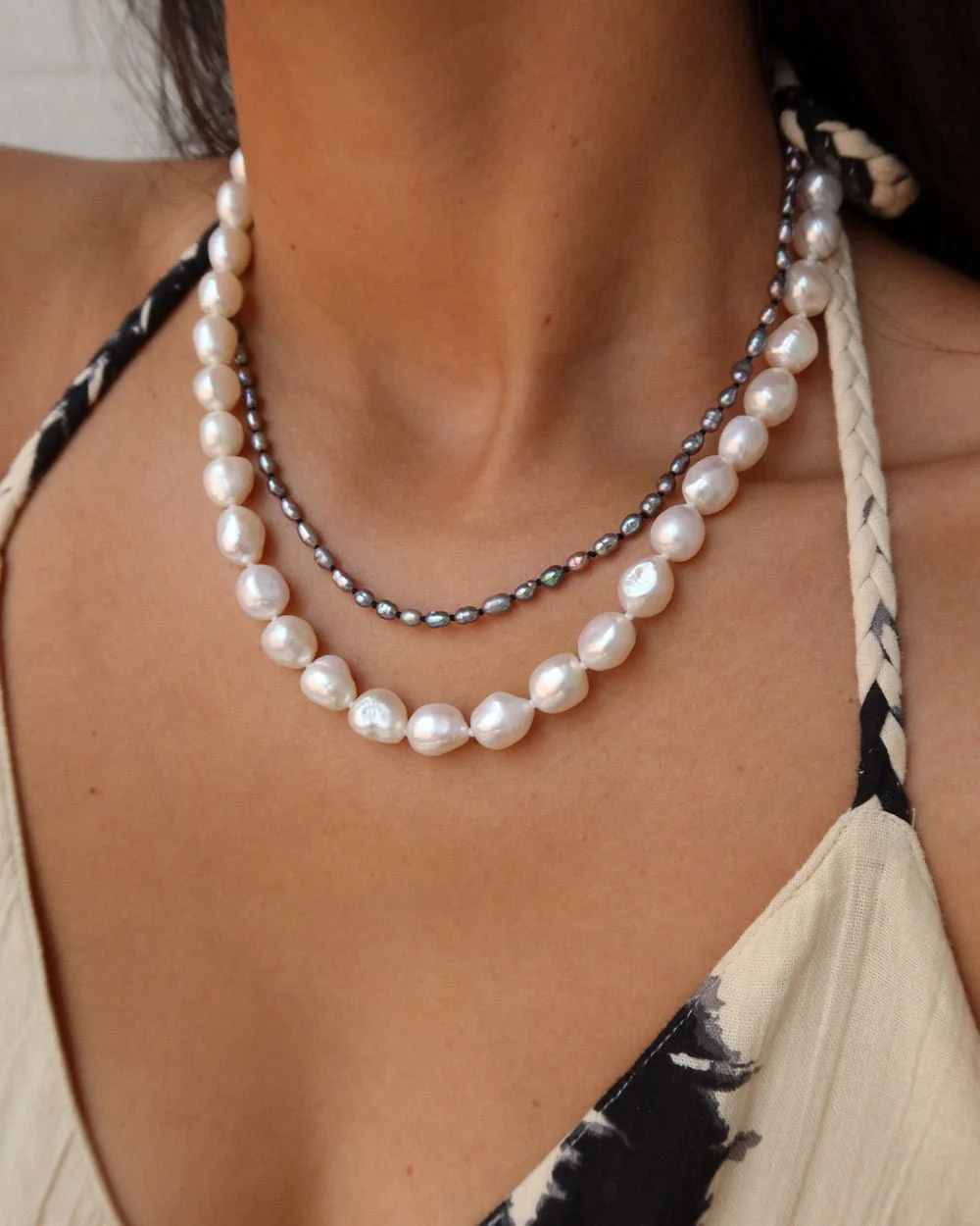 ODETTE WHITE BAROQUE PEARL NECKLACE - Image 9