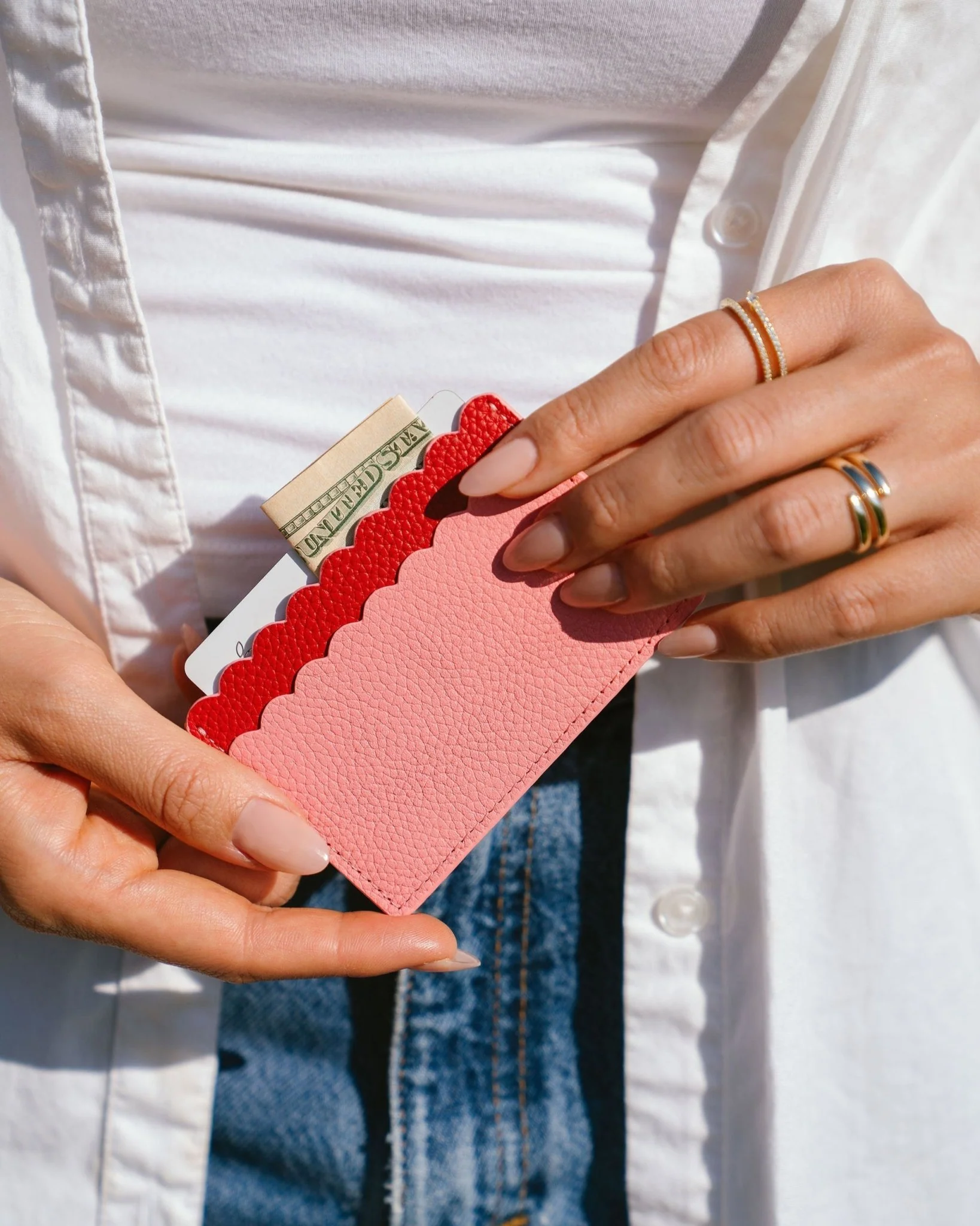 SCALLOPED CARD HOLDER WALLET - Image 9