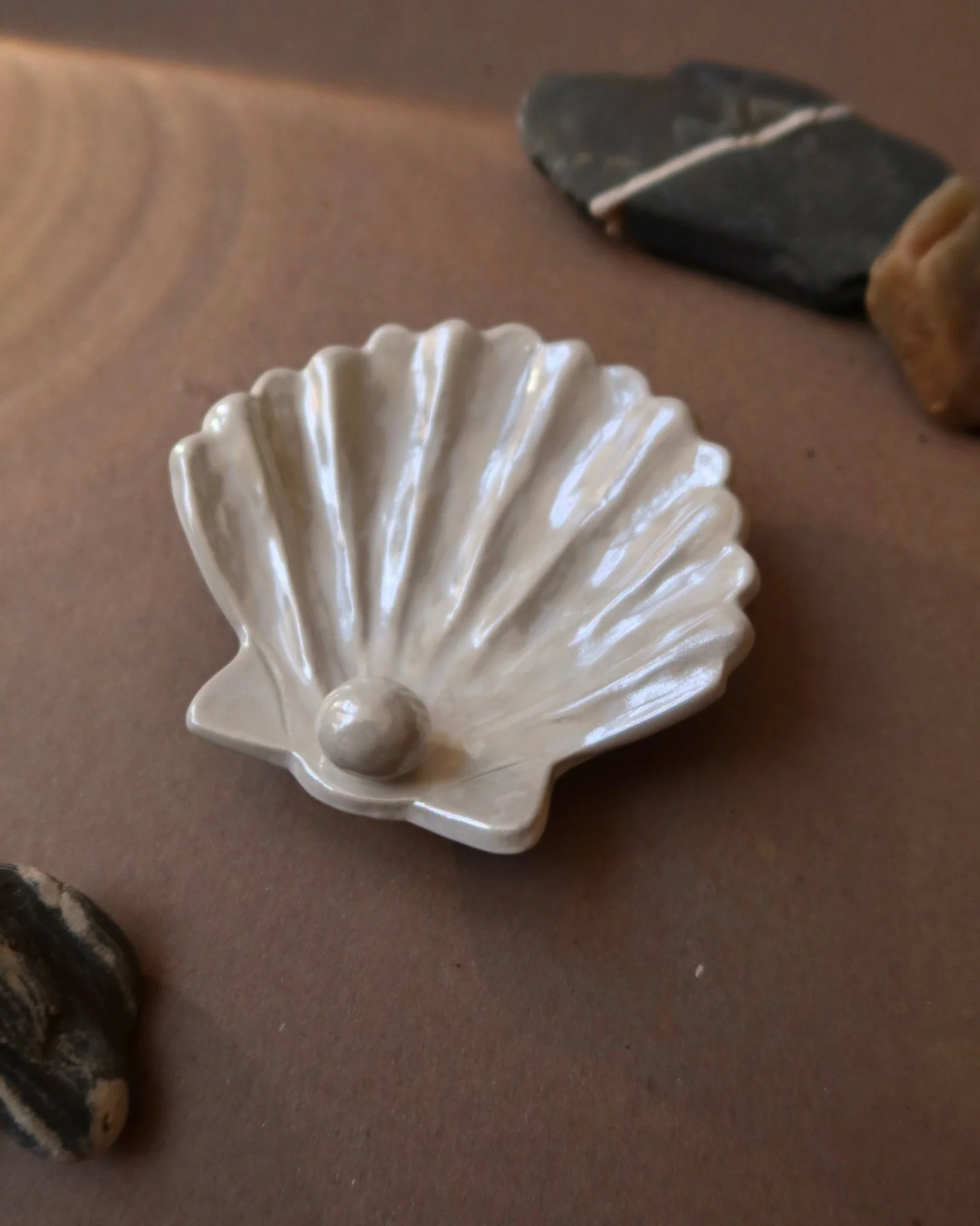 SHELL TRINKET DISH WITH PEARL - Image 9