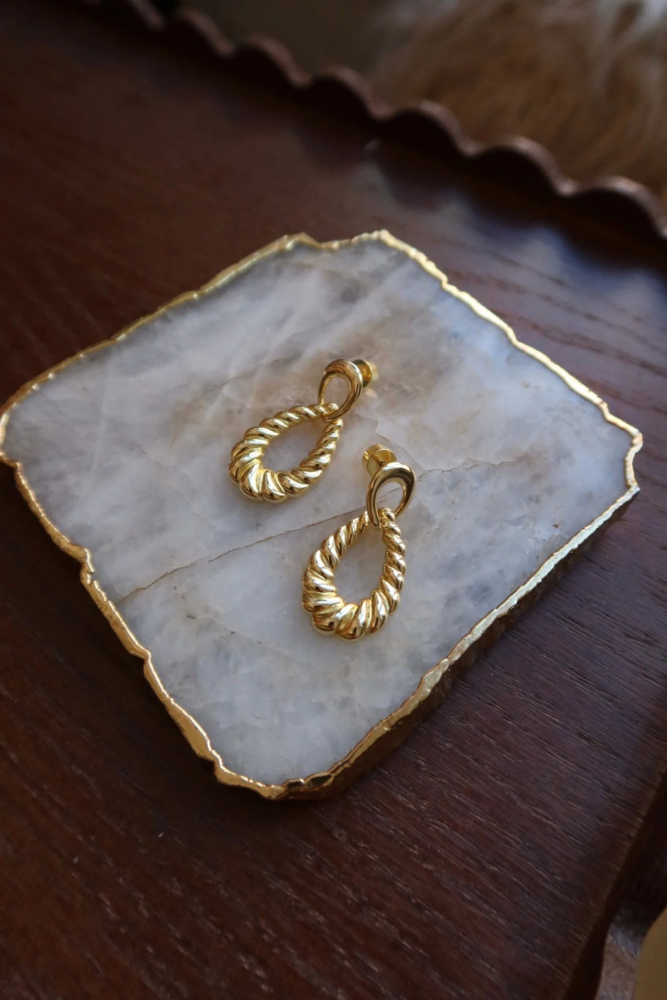 LANA VINTAGE BRAIDED STATEMENT EARRINGS - Image 3