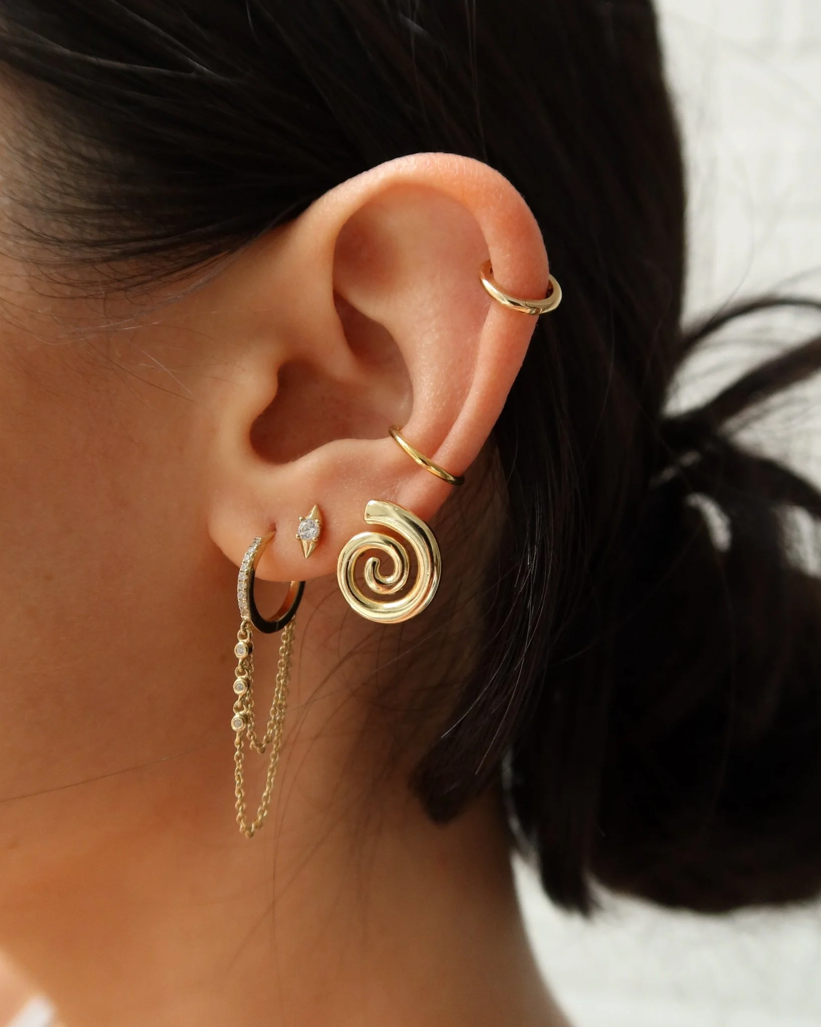 MARGOT DOUBLE CHAIN HUGGIES - Image 10