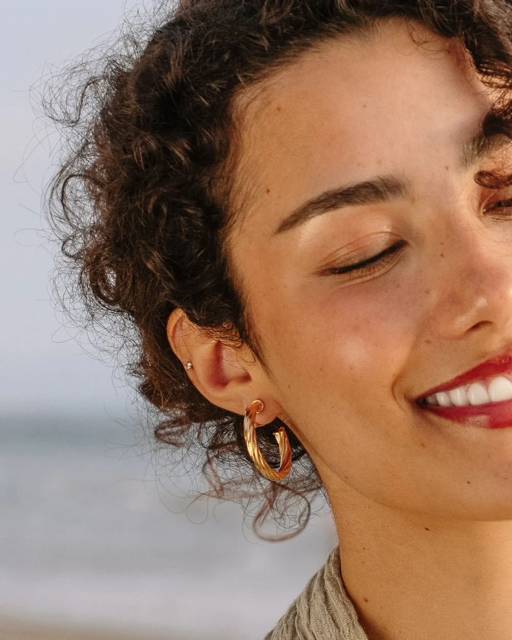 TEGAN TWISTED ROPE HOOPS - Image 3