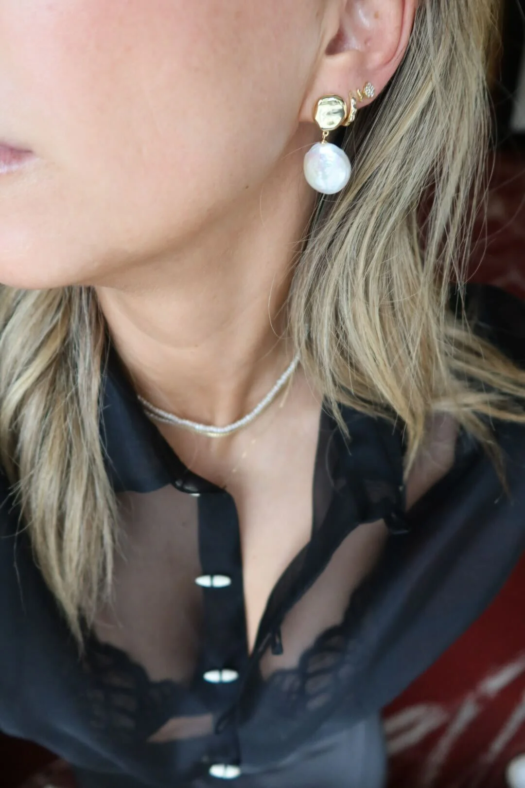 VALERIA PEARL DROP EARRINGS - Image 10