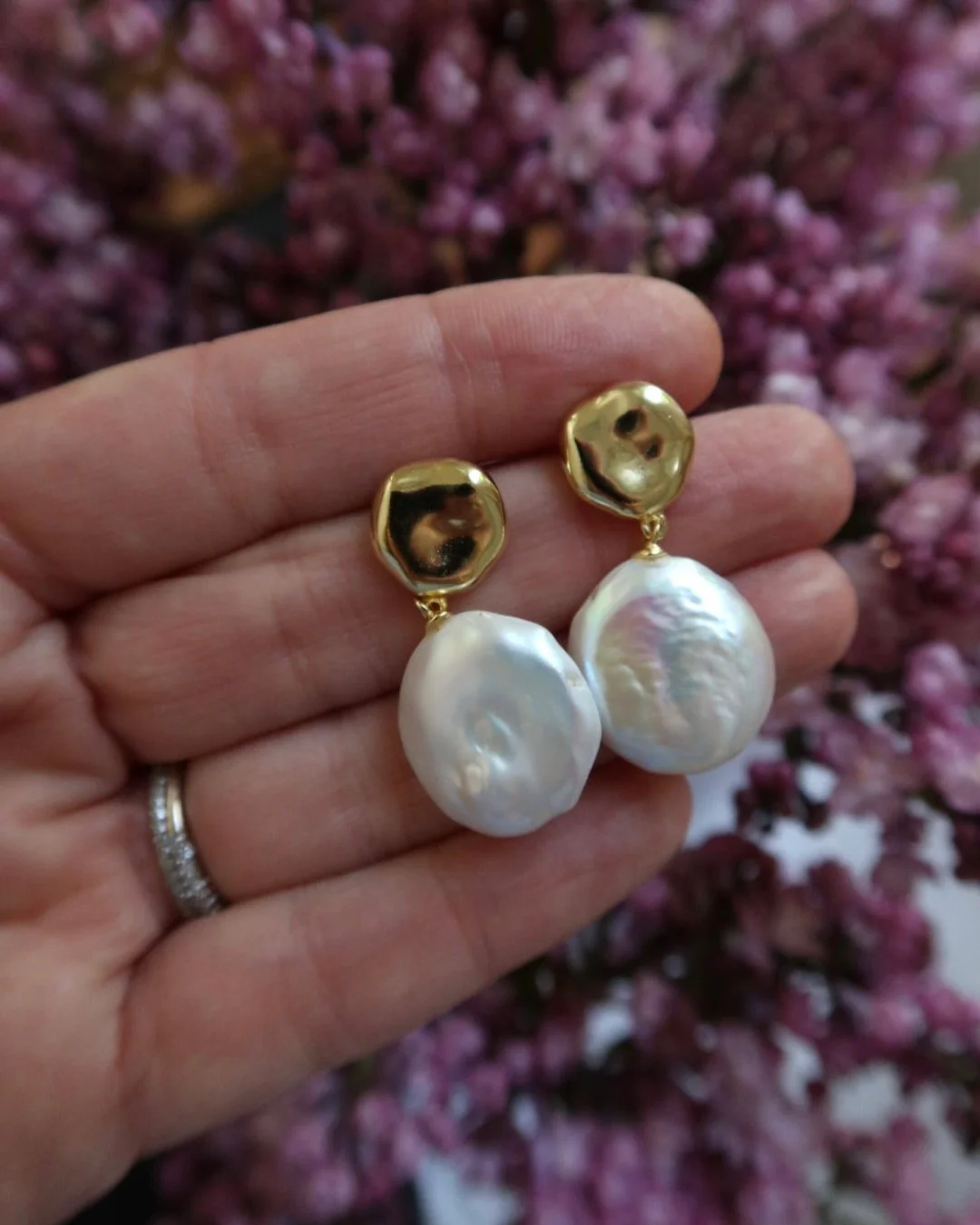 VALERIA PEARL DROP EARRINGS - Image 4