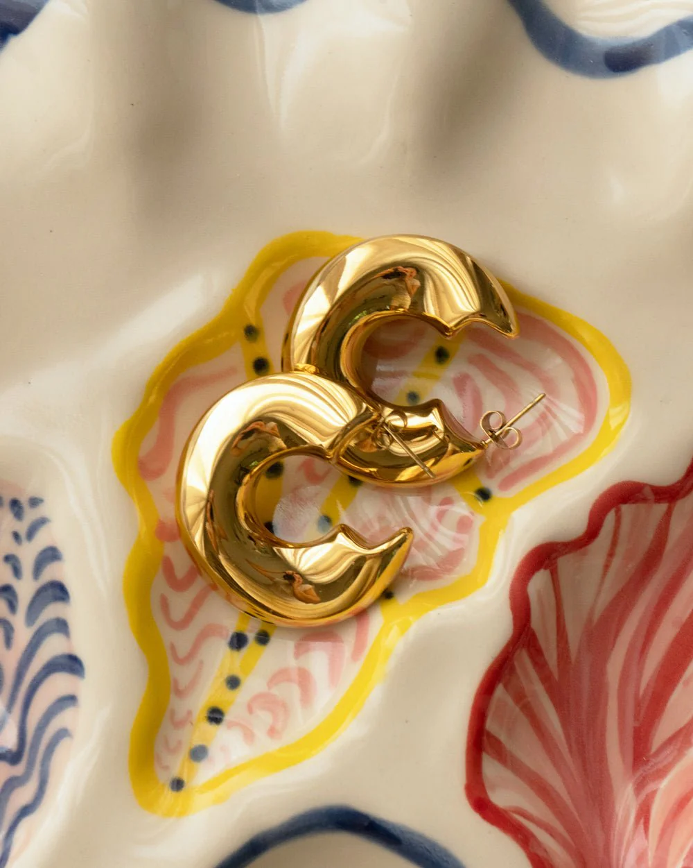 GENEVIEVE ORGANIC BOLD HOOPS - Image 7